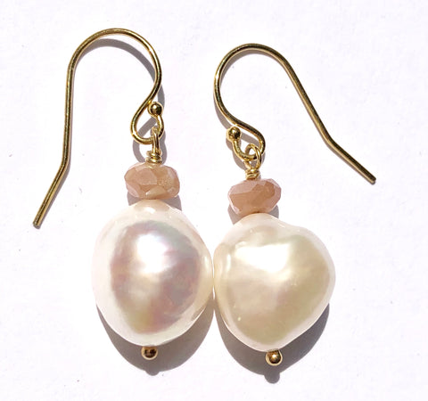 Peachy Pearl Earrings